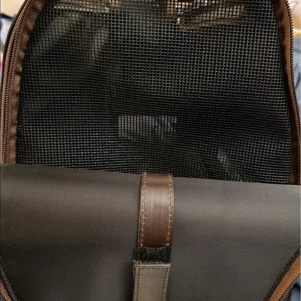 NWT Bertegolden Per Carrier